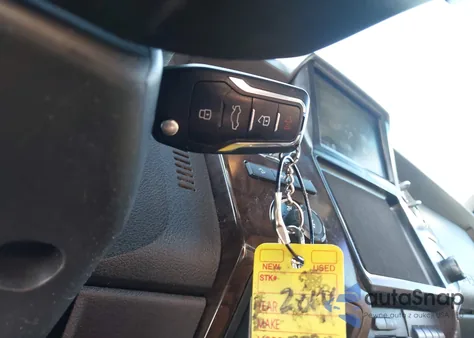 2014 Ford F-250 Lariat z USA, uszkodzony, nr VIN 1FT7W2BT3EEA89282